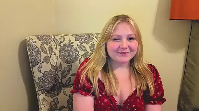 PhatAssBlond online show from 04.04.26