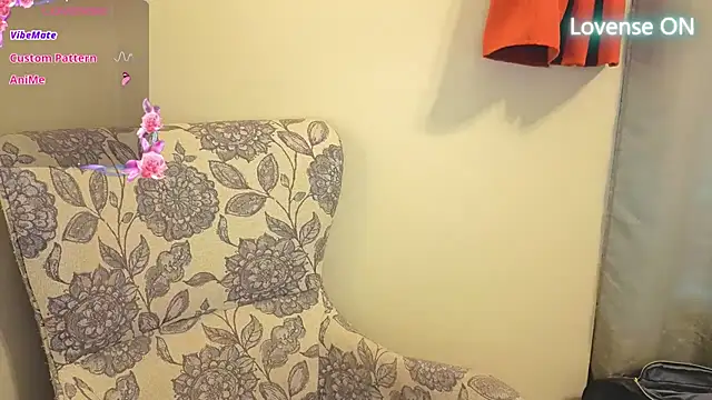 PhatAssBlond online show from 04.04.26