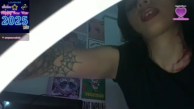 Snapshot of yourrosenrot chatting on 12.15.25 yourrosenrot online show from 12.15.25