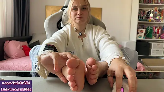 unicornsfeet online show from 03.29.26