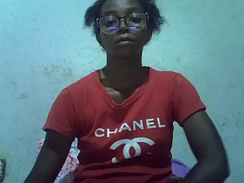 ElianeHot online show from 04.15.26