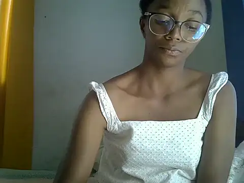 Snapshot of ElianeHot chatting on 07.17.26 ElianeHot online show from 07.17.26
