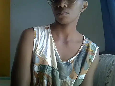 Snapshot of ElianeHot chatting on 07.18.26 ElianeHot online show from 07.18.26