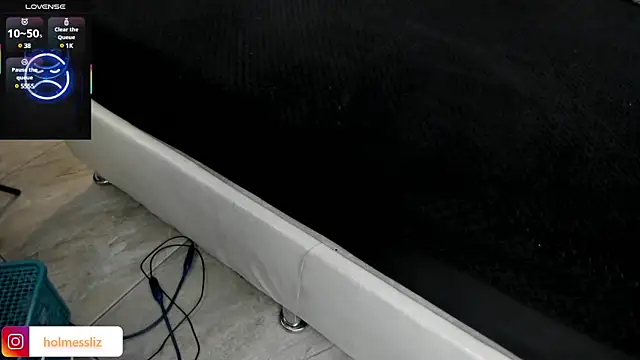 LIZ HOLMES online show from 02.27.25