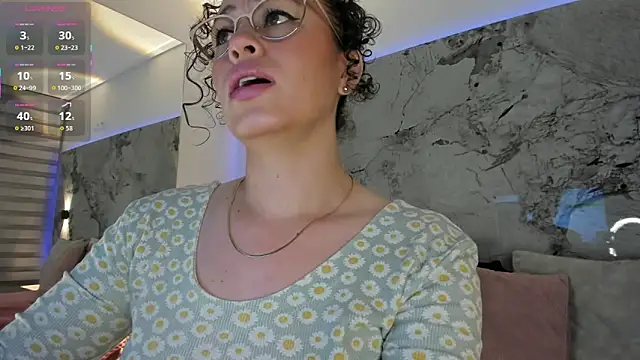 LIZ HOLMES online show from 02.25.26