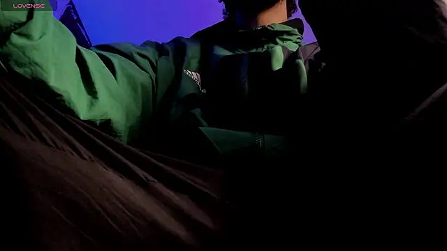 Snapshot of s_sven03 chatting on 03.04.26 s sven03 online show from 03.04.26