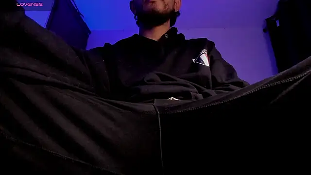 Snapshot of s_sven03 chatting on 03.17.26 s sven03 online show from 03.17.26