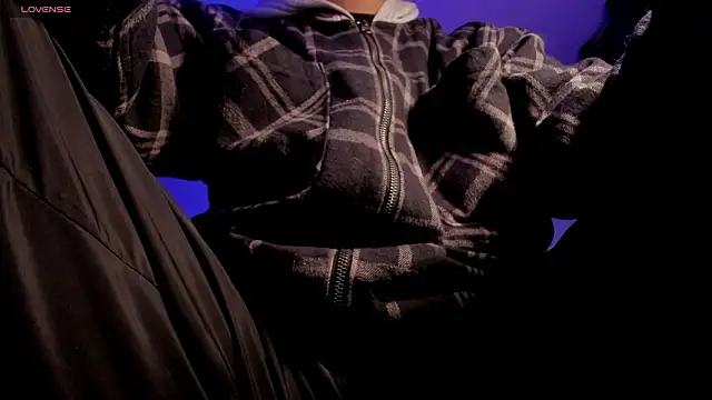 Snapshot of s_sven03 chatting on 03.25.26 s sven03 online show from 03.25.26