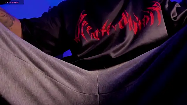 Snapshot of s_sven03 chatting on 03.26.26 s sven03 online show from 03.26.26