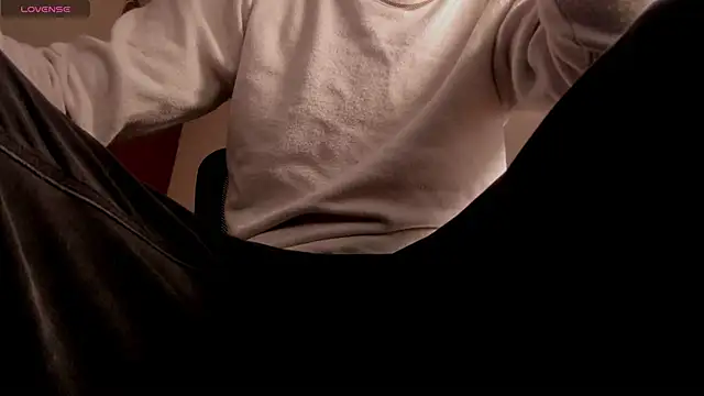 Snapshot of s_sven03 chatting on 03.28.26 s sven03 online show from 03.28.26