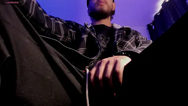 Snapshot of s_sven03 chatting on 03.29.26 s sven03 online show from 03.29.26