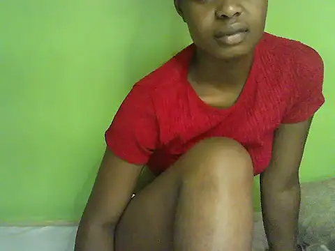 Snapshot of princess-maira chatting on 11.08.25 princess-maira online show from 11.08.25