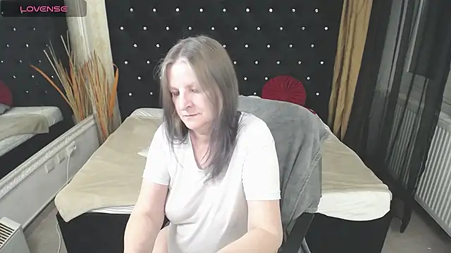 Lilly hott online show from 03.10.25