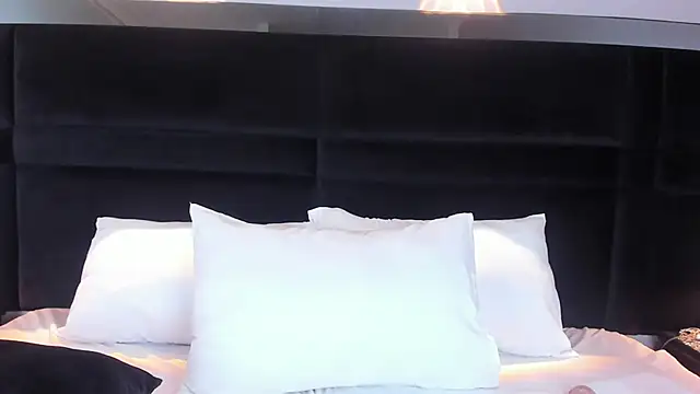 MiaStor online show from 01.21.25