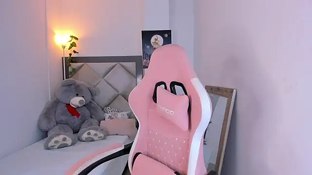 Adria ross online show from 02.05.25