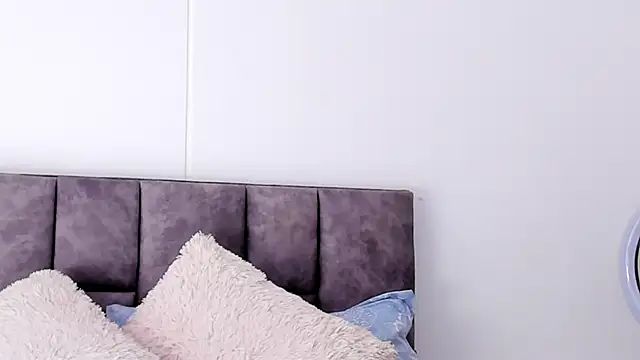 VeronicaTonu online show from 02.16.25