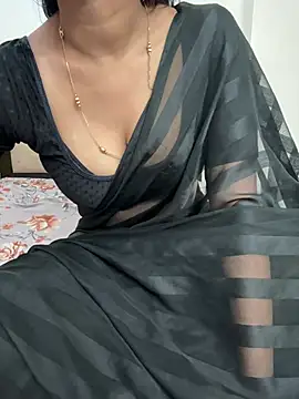 Snapshot of AASHI66 chatting on 02.02.25 AASHI66 online show from 02.02.25