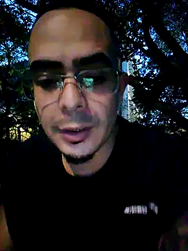 Snapshot of FeloBad chatting on 05.24.26 FeloBad online show from 05.24.26