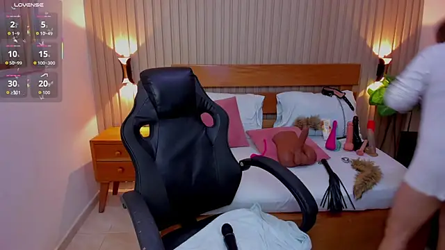 luciana ballesteros  online show from 02.11.26