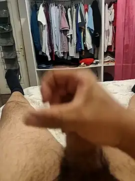 Snapshot of Canario33 chatting on 11.13.25 Canario33 online show from 11.13.25