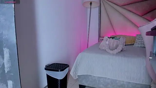 FaloonRoussel online show from 09.24.25