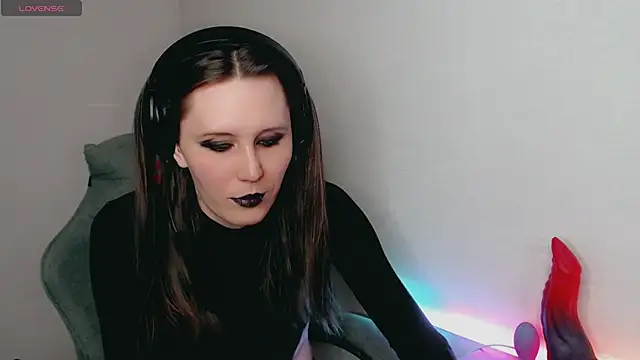 Snapshot of tracy_cooper chatting on 12.17.24 tracy cooper online show from 12.17.24