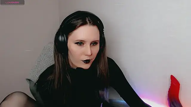 Snapshot of tracy_cooper chatting on 12.22.24 tracy cooper online show from 12.22.24