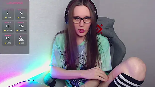 Snapshot of tracy_cooper chatting on 11.25.25 tracy cooper online show from 11.25.25