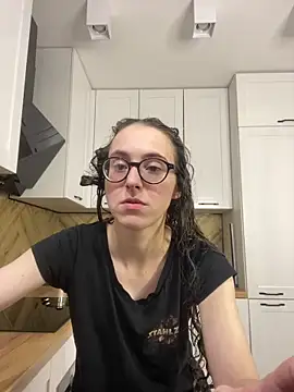 MartiniiSelenna online show from 10.22.25