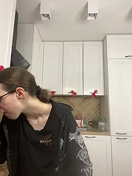 Snapshot of MartiniiSelenna chatting on 02.01.26 MartiniiSelenna online show from 02.01.26