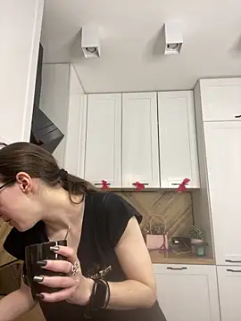 Snapshot of MartiniiSelenna chatting on 02.10.26 MartiniiSelenna online show from 02.10.26