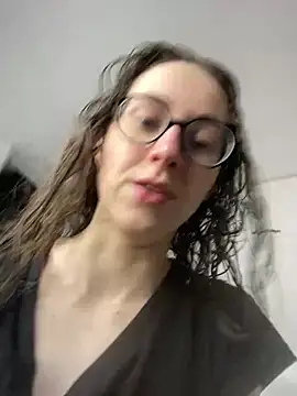 Snapshot of MartiniiSelenna chatting on 02.15.26 MartiniiSelenna online show from 02.15.26