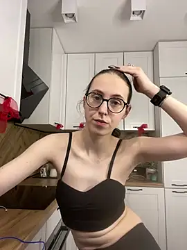 Snapshot of MartiniiSelenna chatting on 03.01.26 MartiniiSelenna online show from 03.01.26