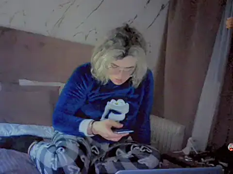 Snapshot of rawan_arab chatting on 03.23.25 rawan arab online show from 03.23.25