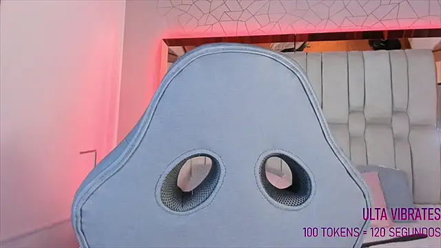 AngelineHeet online show from 12.17.24