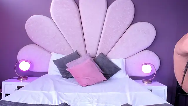 MarianaGarciaa   online show from 02.07.25