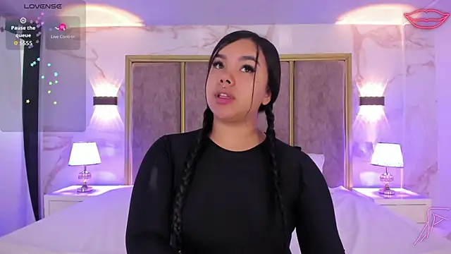 MarianaGarciaa   online show from 09.26.25