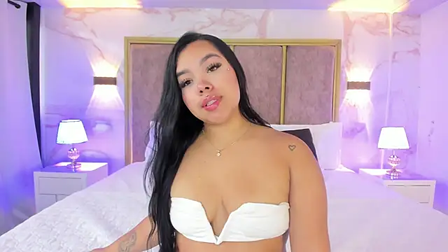 MarianaGarciaa   online show from 03.25.26