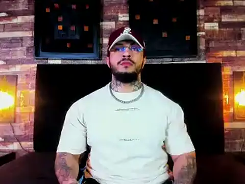 Van Velckan online show from 02.06.25