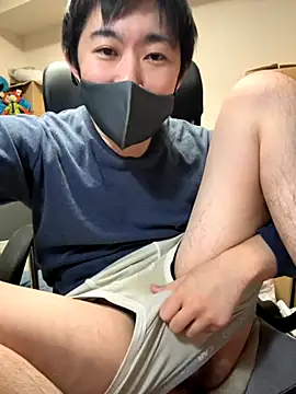 Snapshot of kentyken chatting on 10.26.25 kentyken online show from 10.26.25