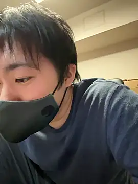 Snapshot of kentyken chatting on 10.28.25 kentyken online show from 10.28.25