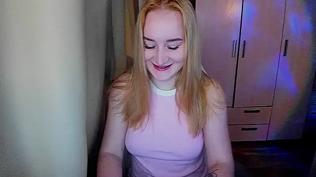 Snapshot of KeiraNight chatting on 05.29.26 KeiraNight online show from 05.29.26