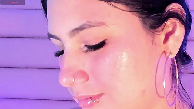 Snapshot of sabrinamilani chatting on 03.08.25 sabrinamilani online show from 03.08.25