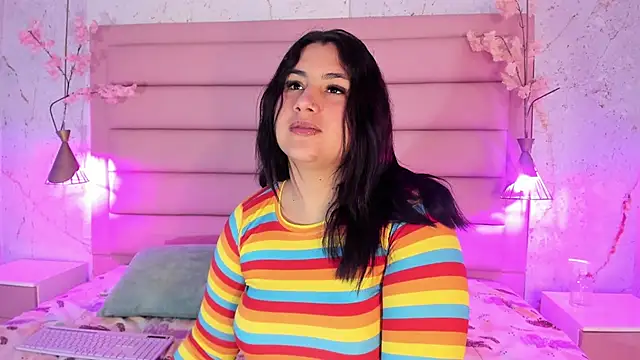 Snapshot of sabrinamilani chatting on 11.10.25 sabrinamilani online show from 11.10.25