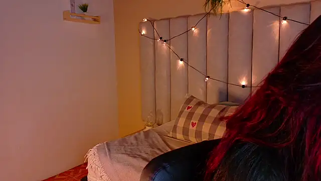 alaia-rogers online show from 12.18.25