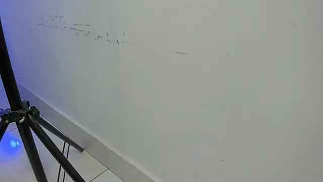 Yelena03 online show from 12.20.25