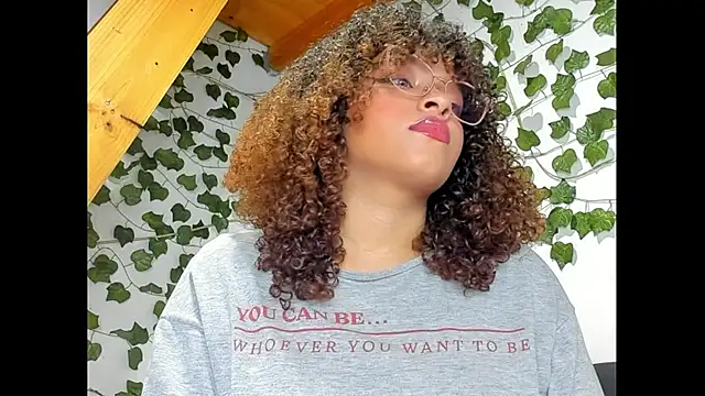 Snapshot of Ada_gales_ chatting on 03.22.25 Ada gales  online show from 03.22.25