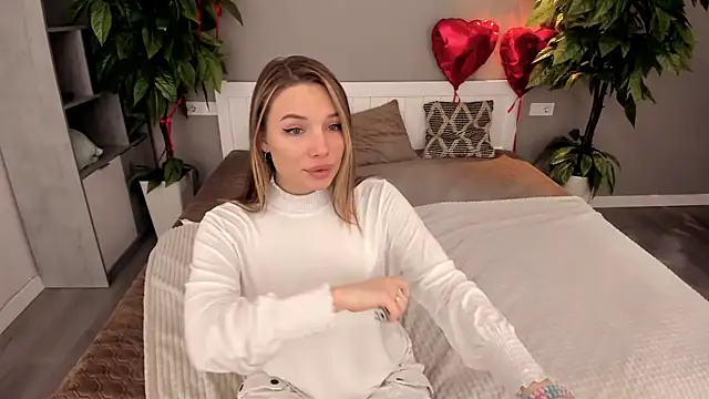 IceDanielles online show from 03.14.25