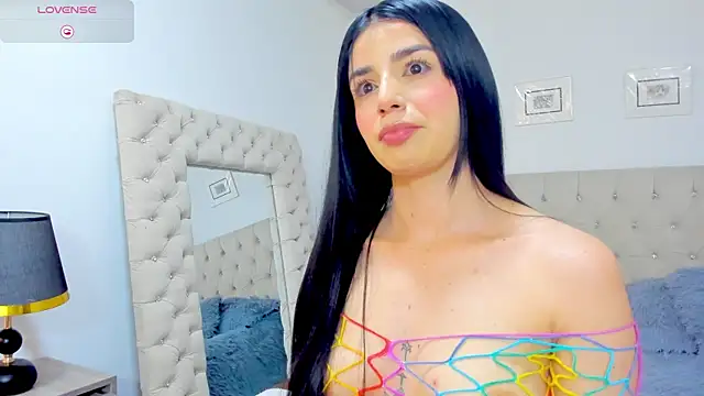 Snapshot of carlaperez_ chatting on 06.17.26 carlaperez online show from 06.17.26
