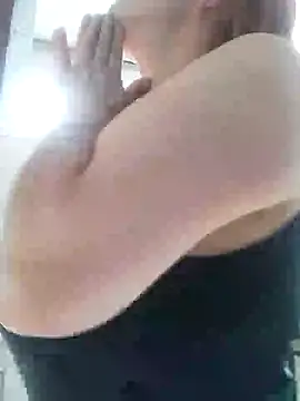 Snapshot of Wife_sexxx chatting on 12.23.24 Wife sexxx online show from 12.23.24